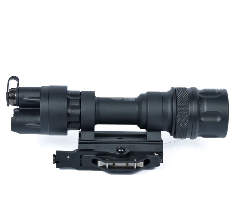 SF M952V LED WeaponLight For Rifles And SMGs White And IR Output